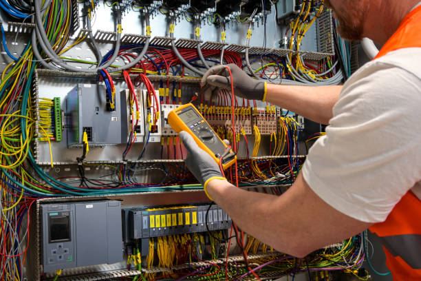 Best Circuit Breaker Repair  in Howard, WI